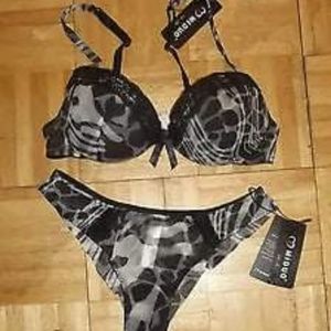 Bra and panty set